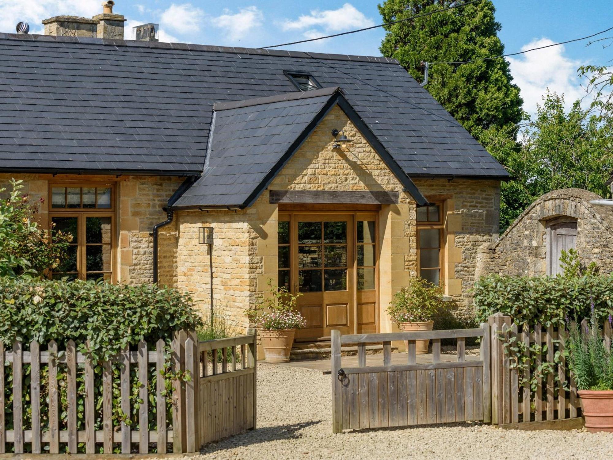 The Barn Villa Shipton under Wychwood Exterior photo