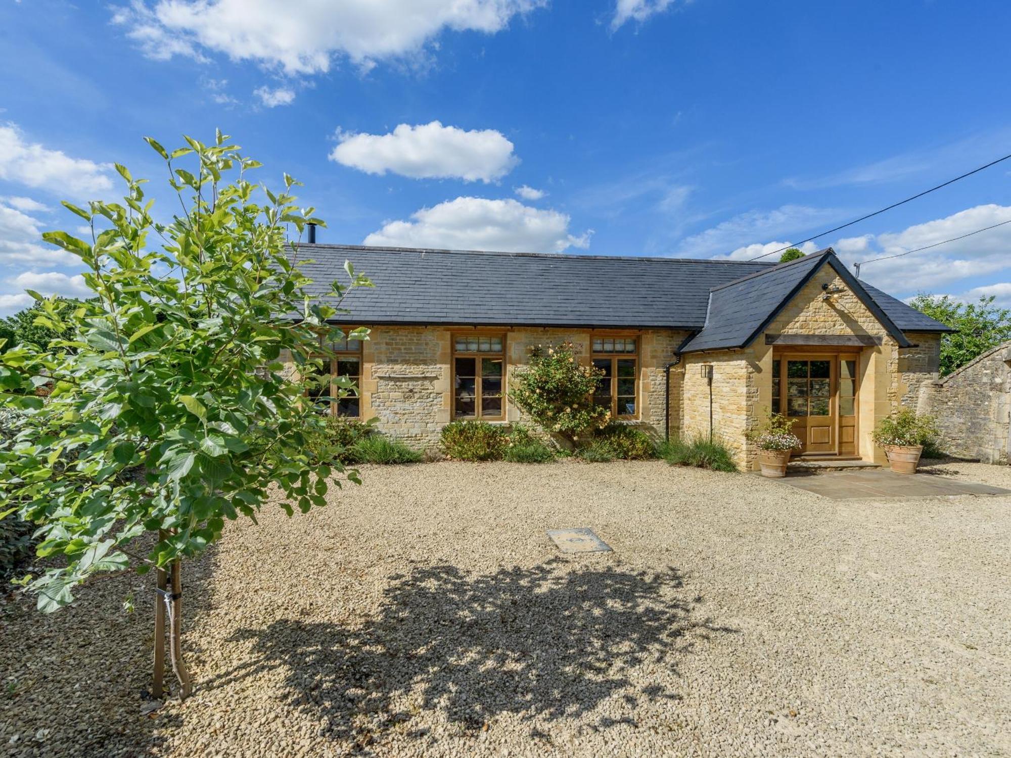 The Barn Villa Shipton under Wychwood Exterior photo